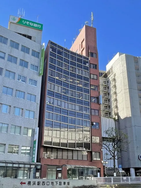 横浜駅前 よりそいメンタルクリニック 外観